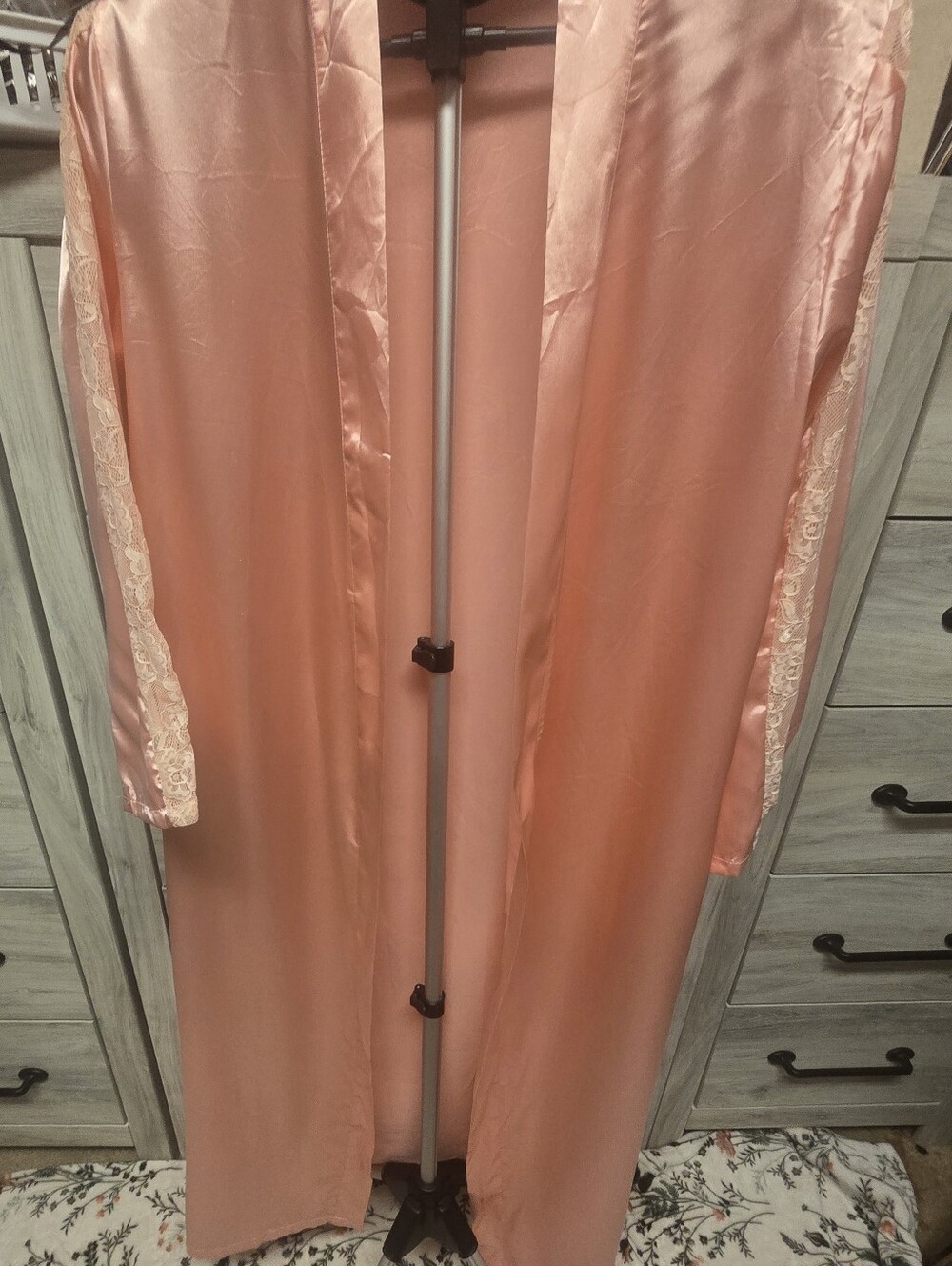 Silk Robe - Picture 3 of 7
